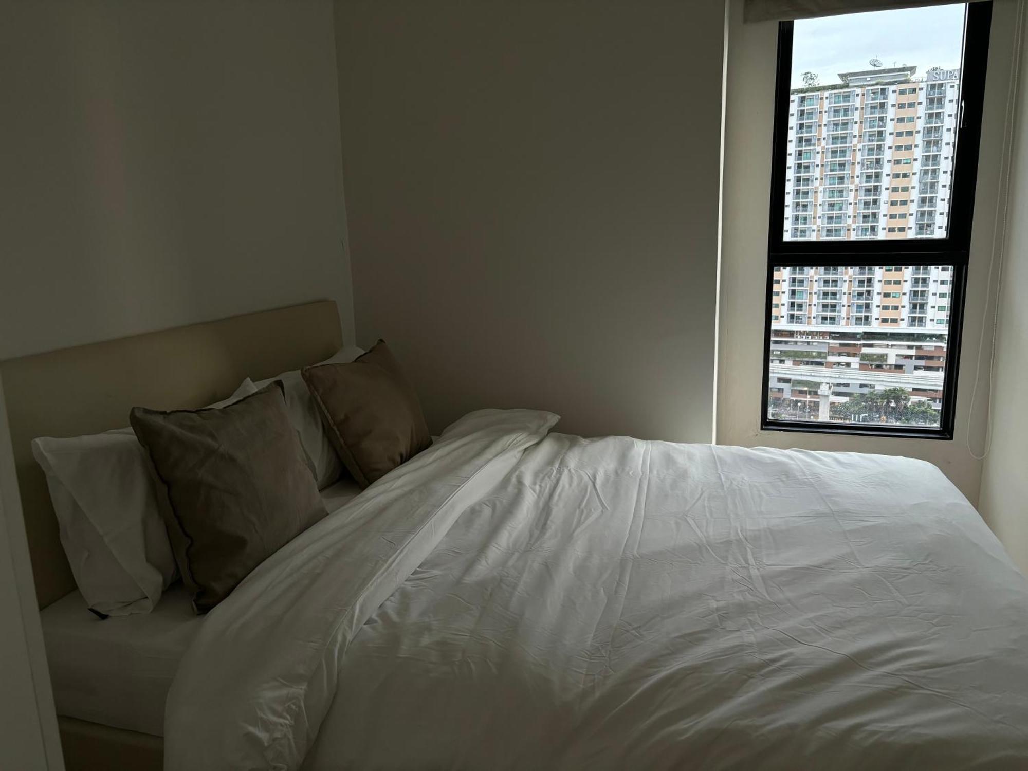 Entire Apartment Near Bts 2 Bedrooms With View Ban Song Hong Exterior photo